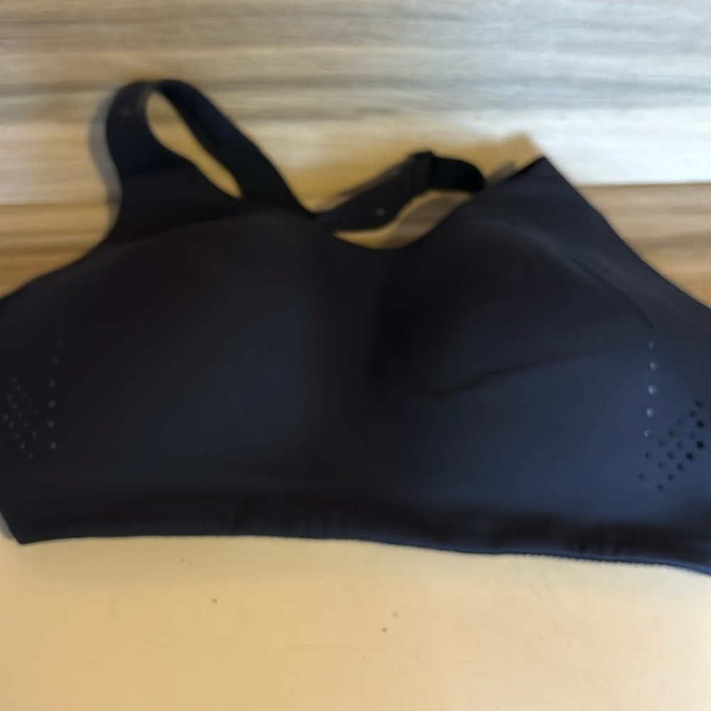 Lululemon Air Support Bra 34-DDD